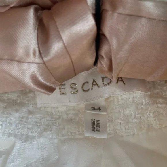 Women's Escada White Beaded Blazer - Picture 8 of 12